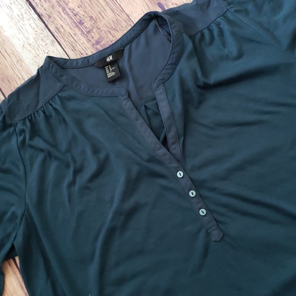 ❌SOLD❌H&M Top - Picture 3 of 4